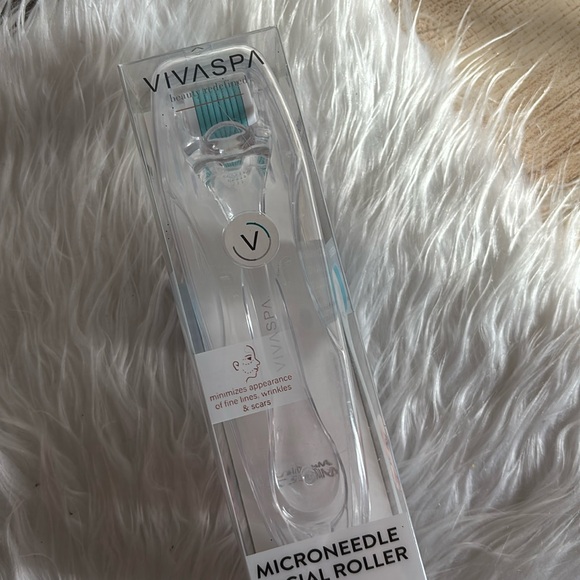 Microneedle Facial Roller & Facial Kit 🫧 - Vivaspa - Picture 3 of 5